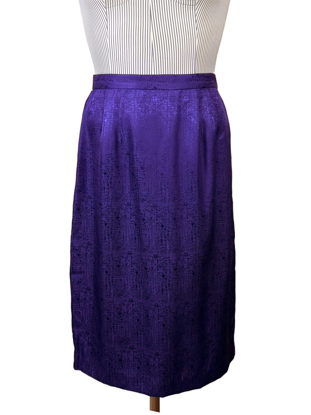 Vintage 90s Royal Purple Silk Jacquard Midi Pencil Skirt 10P Pristine Deadstock